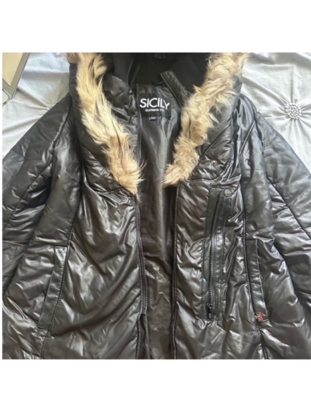 Women's Black Faux-Fur Trim Puffer Jacket